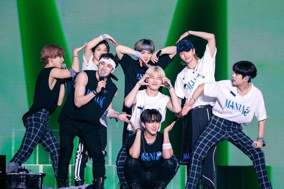 Stray Kids