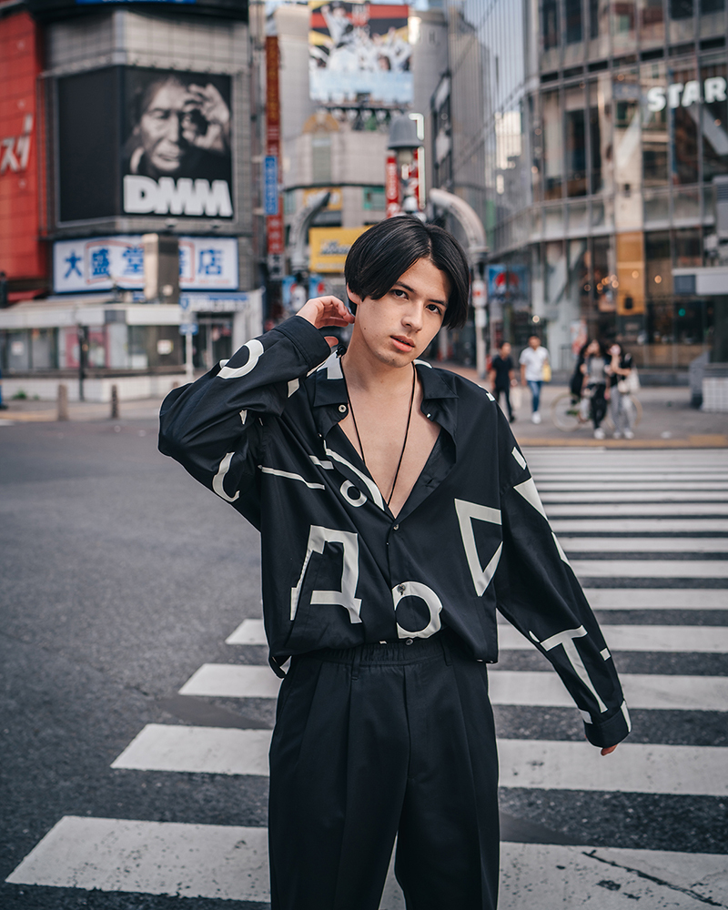 INTERSECTION　Photo by RK (Instagram: @rkrkrk)