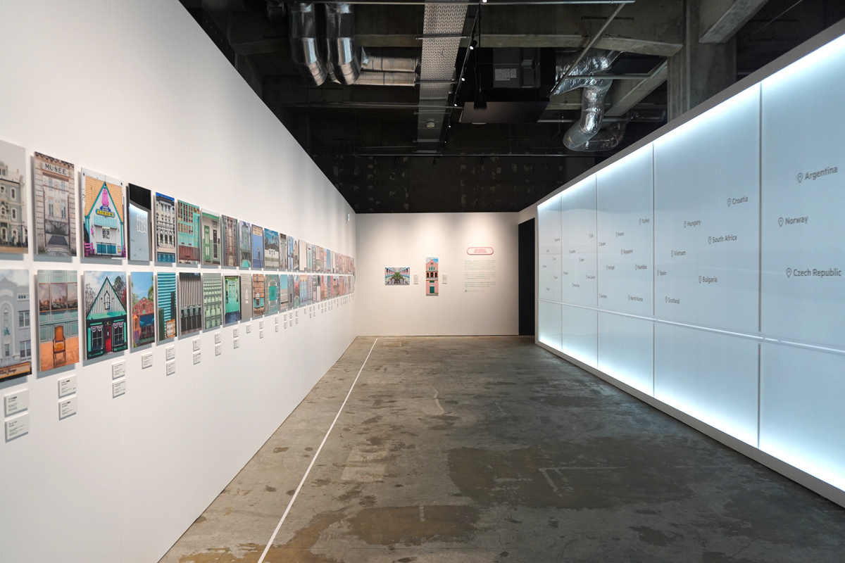 【Colorful Collection】では、ターコイズ・ブルーとピンクの写真が集結