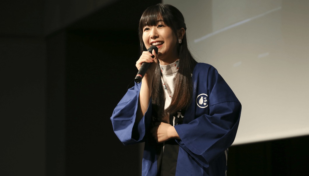 声優・茅野愛衣が日本酒を飲みながら食べる番組「かやのみ」の日本酒