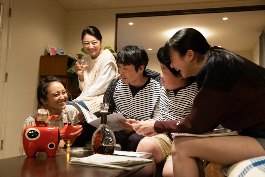 （C）2021 つぶやきシロ―・ホリプロ・小学館／闘う製作委員会