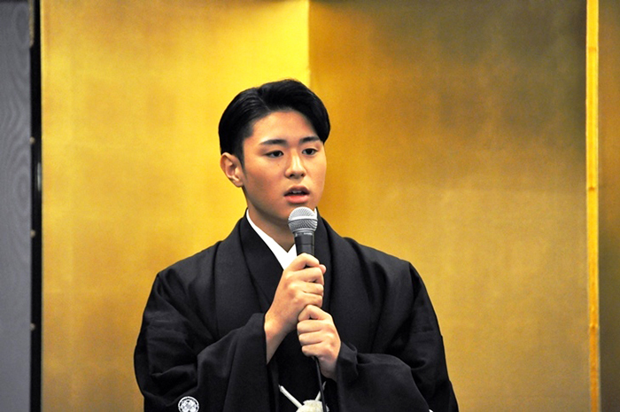 中村芝翫、橋之助、福之助、歌之助、親子そろって「吉例顔見世 中村芝翫、橋之助、福之助、歌之助、親子そろって「吉例顔見世