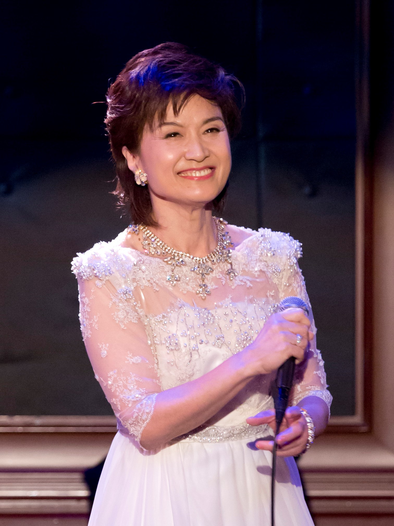 久野綾希子