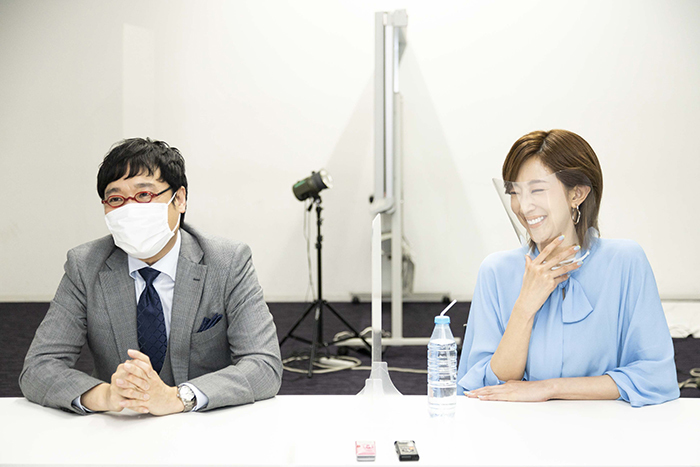 （左から）山里亮太、紅ゆずる