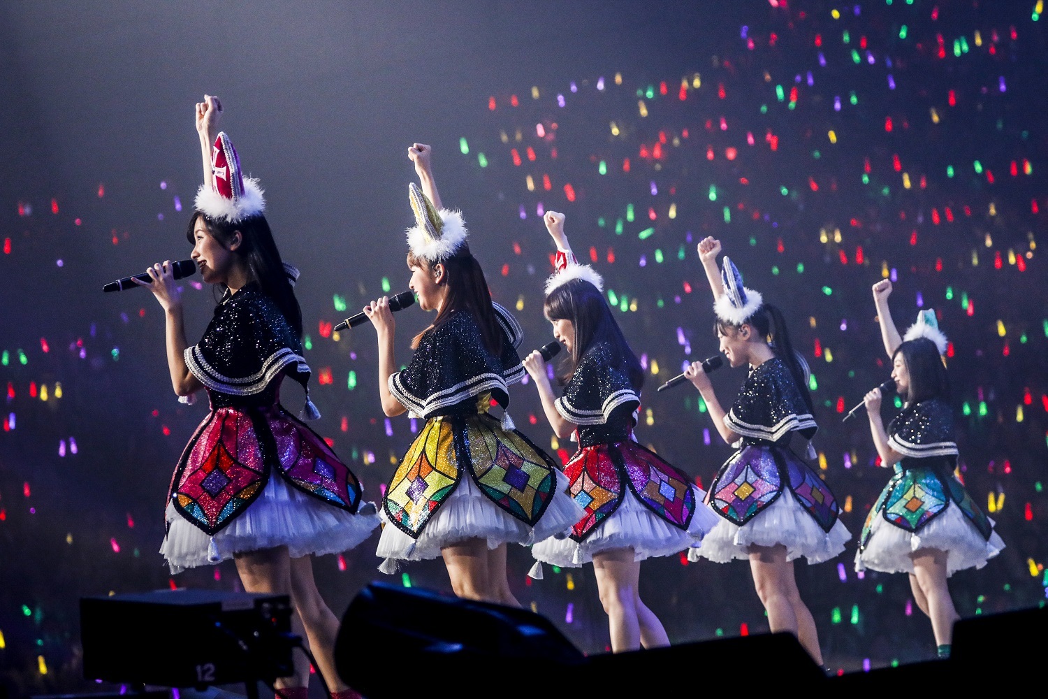 ももいろクローバーZ Photo by HAJIME KAMIIISAKA＋Z