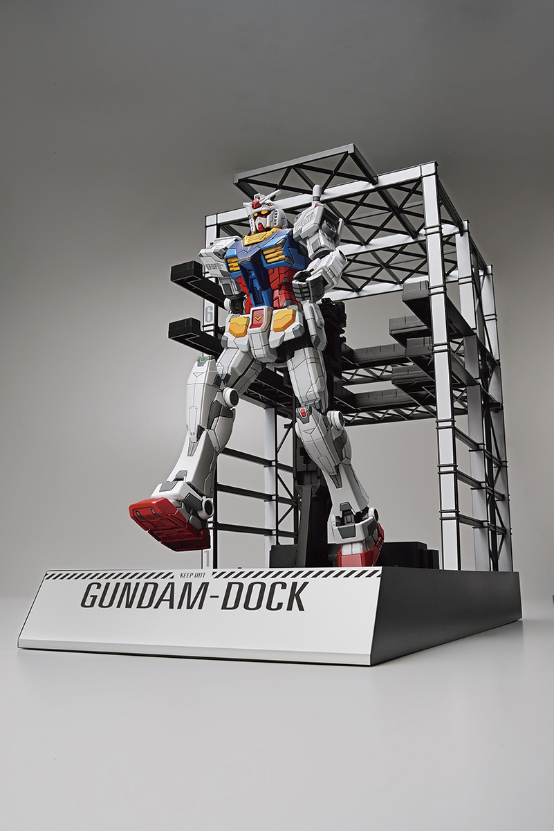 プラモデル「1/144 RX-78F00 ガンダム＆ガンダムドック」 (C)創通・サンライズ