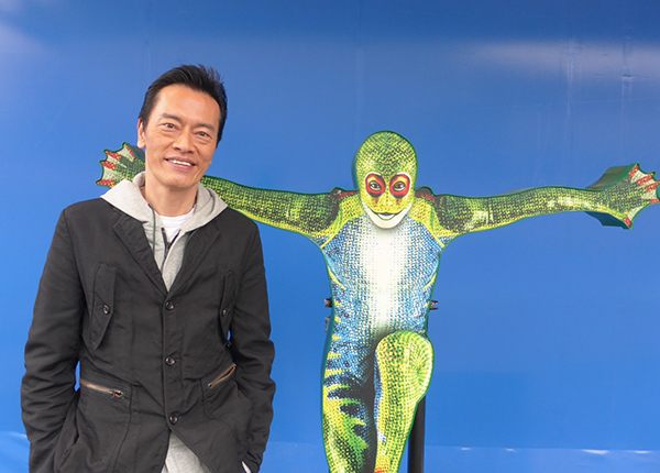 『ダイハツ トーテム』スペシャルサポーターの遠藤憲一