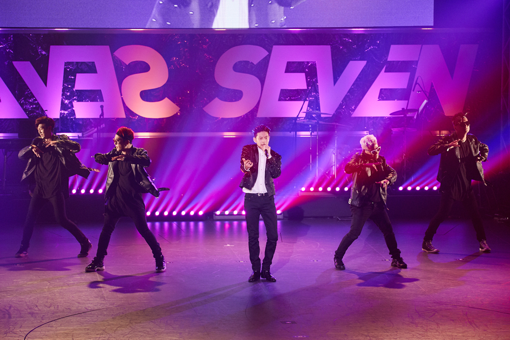 SE7EN 撮影＝田中聖太郎