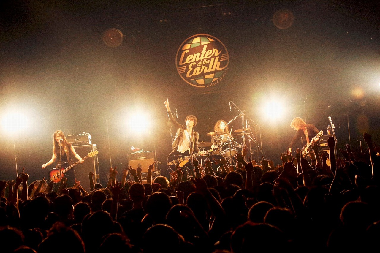 a flood of circle 撮影＝新保勇樹