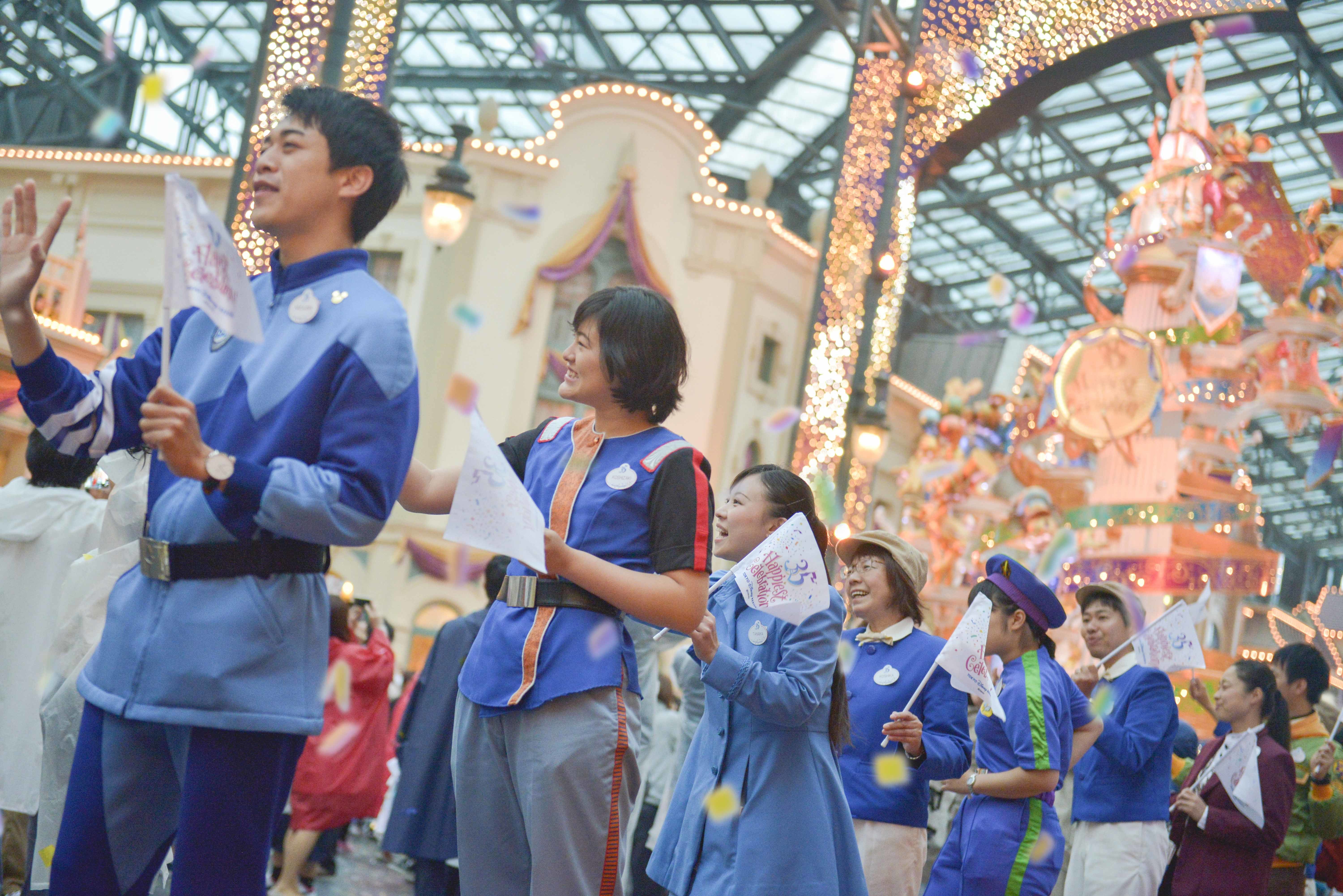 東京ディズニーリゾート 35周年を祝う 史上最大の祭典 が開幕 ミッキー ミニーらも駆けつけ Happiest Celebration Spice エンタメ特化型情報メディア スパイス