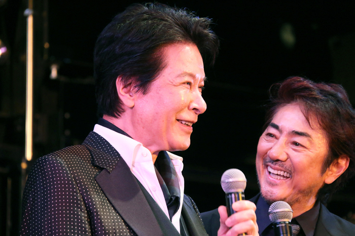鹿賀丈史、市村正親