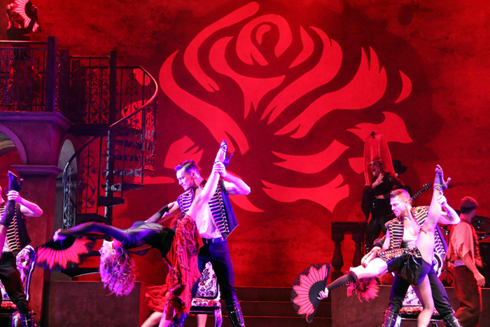 「BURN THE FLOOR NEW HORIZON」