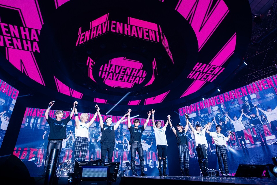 Stray Kids