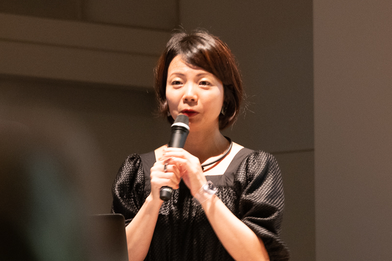 国立新美術館 本橋弥生 主任研究員