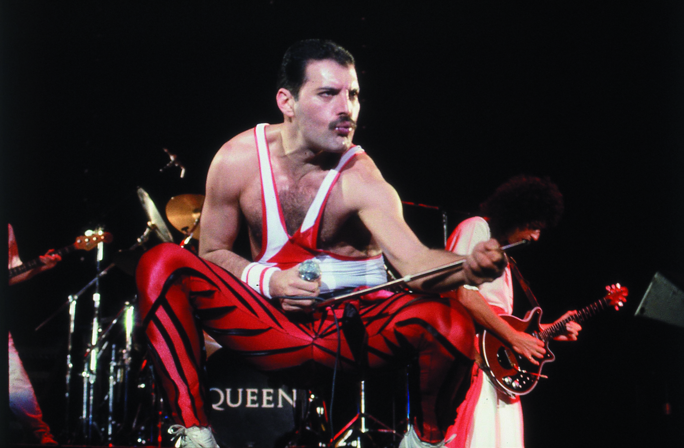 QUEEN50周年展 - DON'T STOP ME NOW -』大丸梅田店でも開催決定、結成