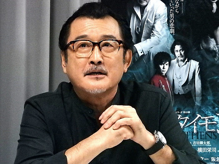 吉田鋼太郎