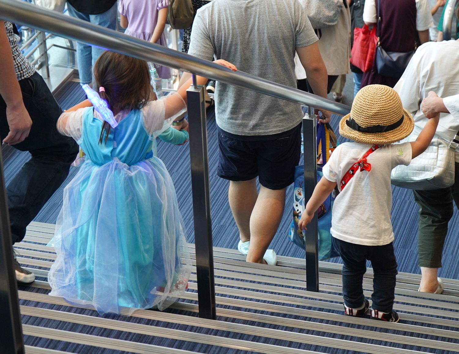 100以上 ディズニー オン アイス コスプレ