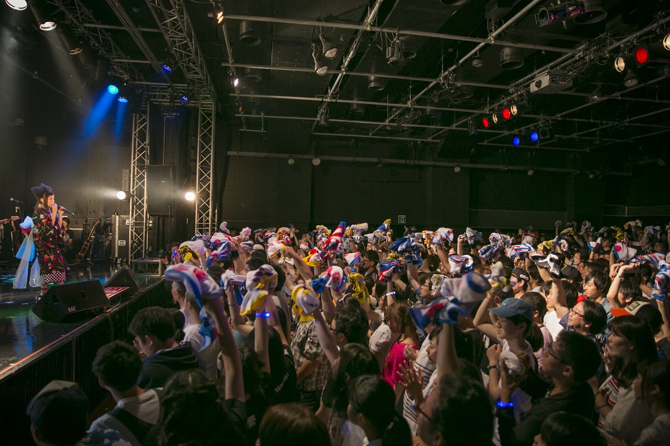トミタ栞　Photo by Saburo Yoneyama（SignaL）　Yukata by ふりふ