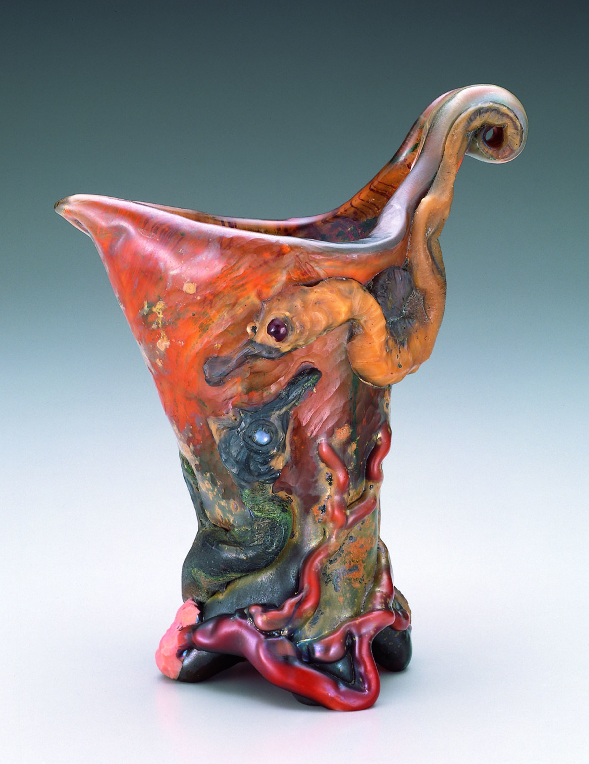 《花瓶「海馬」》1901-1903年 北澤美術館蔵
