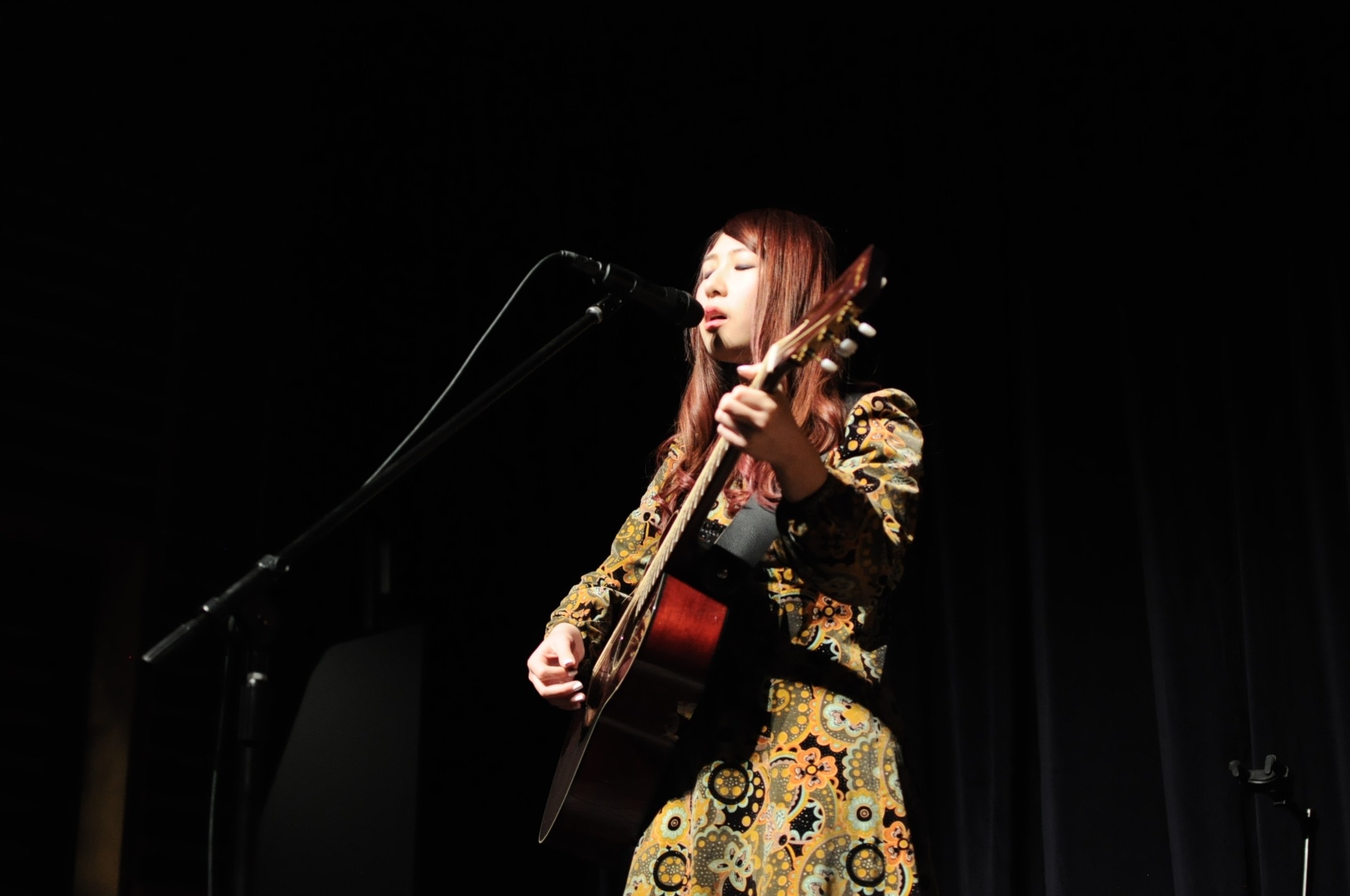 GLIM SPANKY・松尾レミ 　Photo by Taiyo Kazama