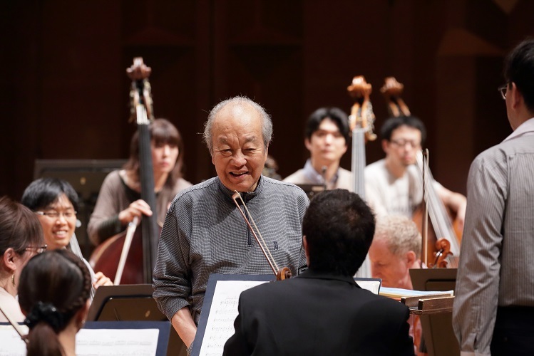 大阪交響楽団名誉指揮者に就任した外山雄三に聞く | SPICE - エンタメ 