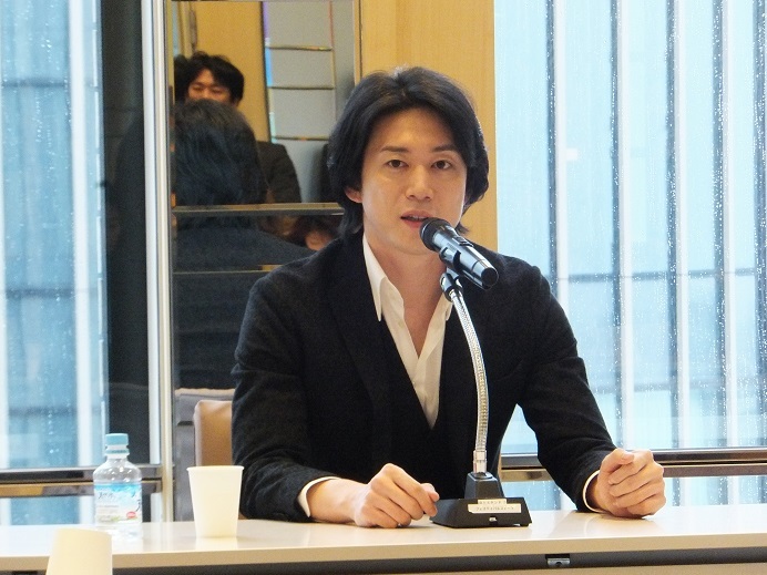 「今回の「海賊」も自信作。ぜひ観て欲しい！」と力を込める （Ｃ）Isojima