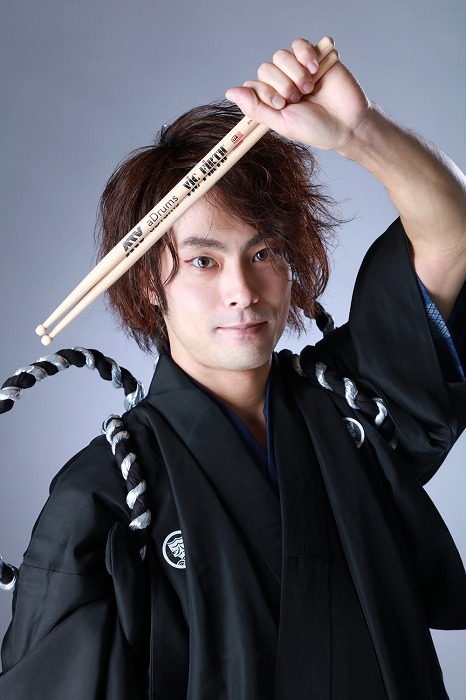 ドラム担当の遠藤勝彦。