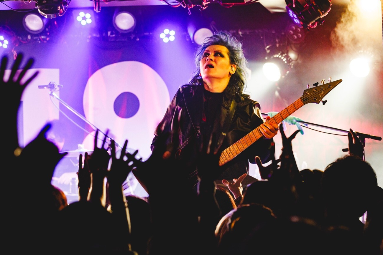 村井研次郎（Ba）